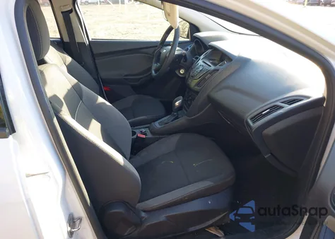 2013 Ford Focus S z USA, uszkodzony, nr VIN 1FADP3E27DL307877